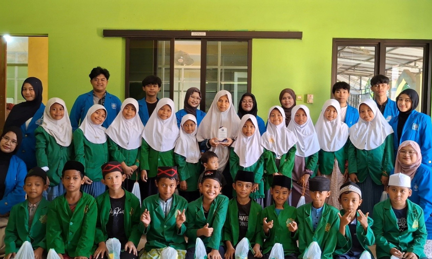 Mahasiswa UBSI Edukasi Nilai-Nilai Keislaman kepada Santri TPQ An-Nadhiyah, Cikarang Selatan